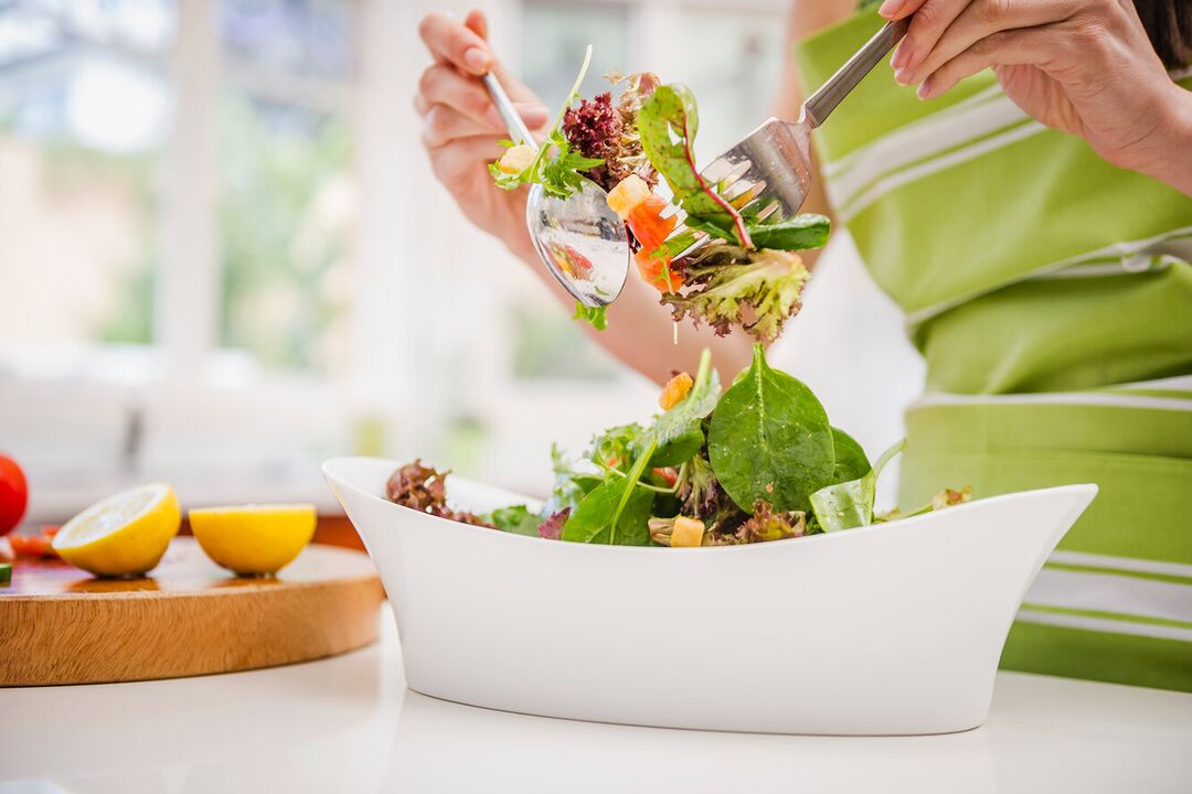 Het organiseren van een uitgebalanceerd dieet draagt ​​​​bij aan competent gewichtsverlies in een week